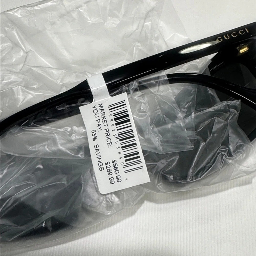 Gucci Black Rectangular Eyeglasses with Subtle Logo Accents
